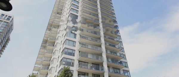 Condo tower on Como Lake Avenue